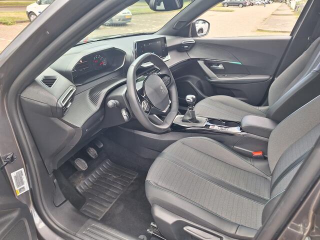 Peugeot 2008 1.2 130pk PureTech Allure