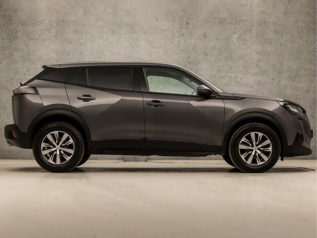 Peugeot 2008 1.2 PureTech Sport (APPLE CARPLAY, GROOT NAVI, 360 CAMERA, STOELVERWARMING, GETINT GLAS, LANE ASSIST, SPORTSTOELEN, LED KOPLAMPEN, CRUISE, NIEUWE APK, NIEUWSTAAT)