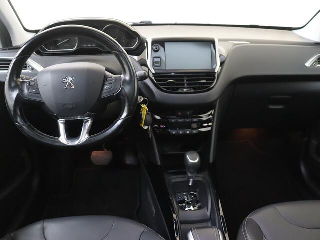 Peugeot 2008 1.2 110PK EAT6 Allure | Panoramadak | Camera | Navigatie |