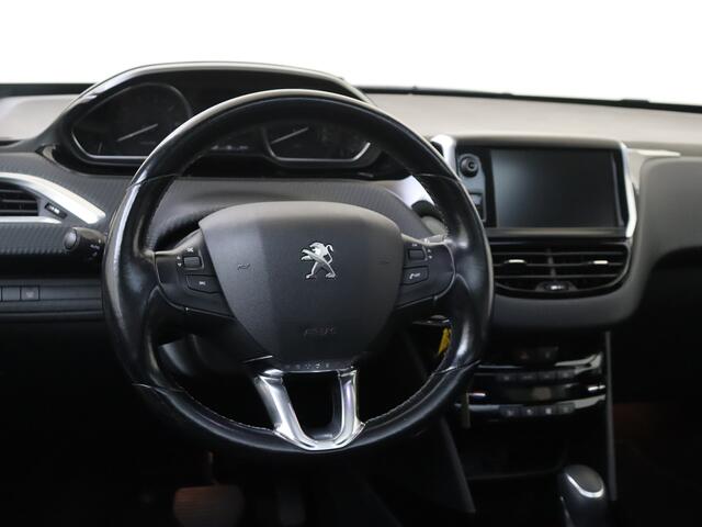 Peugeot 2008 1.2 110PK EAT6 Allure | Panoramadak | Camera | Navigatie |
