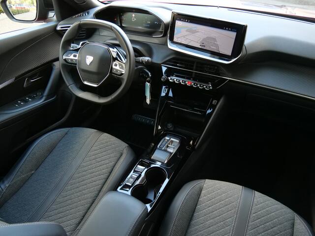 Peugeot 2008 1.2 PureTech 130pk Allure Automaat Navigatie / Camera / LED