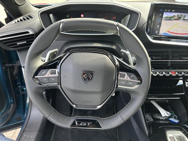 Peugeot 2008 1.2 Hybrid 145 GT | Automaat | Navigatie | 360 Graden Camera | 18 Inch Evissa | Keyless Entry | Full LED Verlichting | Zwart Dak | Dode Hoek Detectie | Cruise Control Adaptief | Climate Control | Hoge Zitpositie.