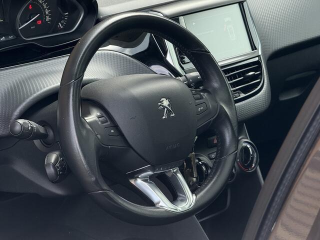 Peugeot 2008 1.2 PureTech Blue Lion Panodak / Navi / Airco / Cruise / Trekhaak