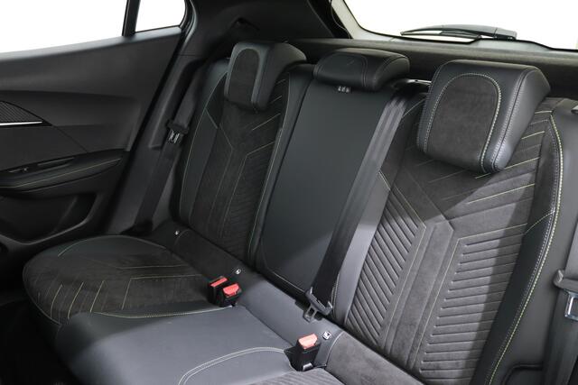 Peugeot 2008 1.2 PURETECH 130 GT EAT8 FACELIFT | Leer/Alcantara | 360 camera | El. verstelbare stoel | Massage