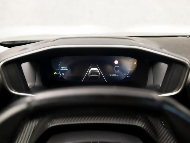 Peugeot 2008 1.2 PureTech Sport (VIRTUAL COCKPIT, APPLE CARPLAY, 360 CAMERA, GETINT GLAS, LEDER, SPORTSTOELEN, CRUISE, LANE ASSIST, NIEUWSTAAT)