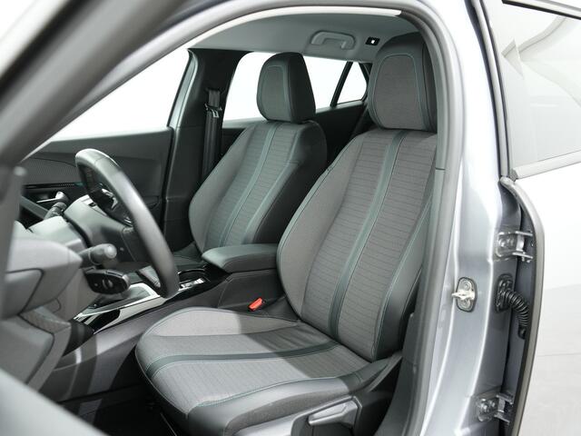 Peugeot 2008 1.2 PURETECH 130PK ALLURE PACK | Navi | Camera | Clima