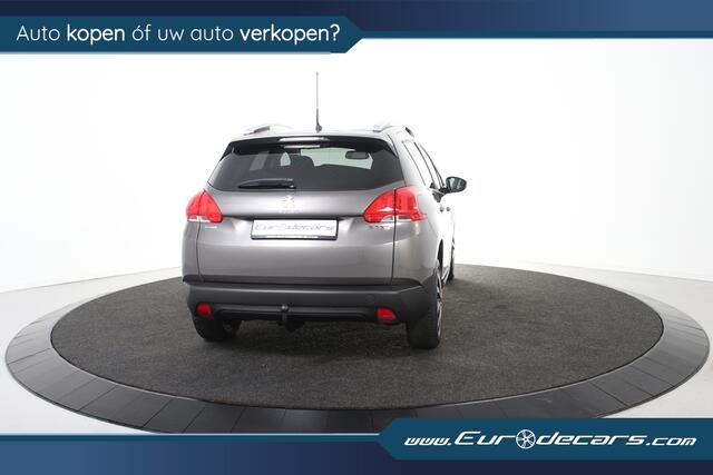 Peugeot 2008 1.2 PureTech Allure *Navigatie*Panoramadak*Parkassist*