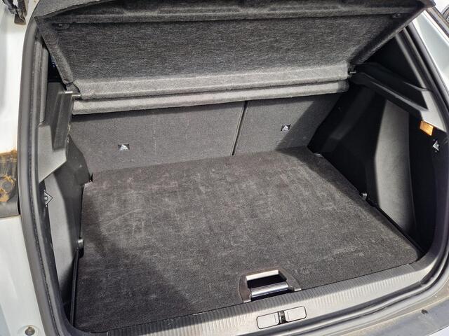 Peugeot 2008 1.2 PureTech 130 GT | Climate & Cruise Control | AppleCarplay/Android Auto | Achteruit Rijd Camera | LED |