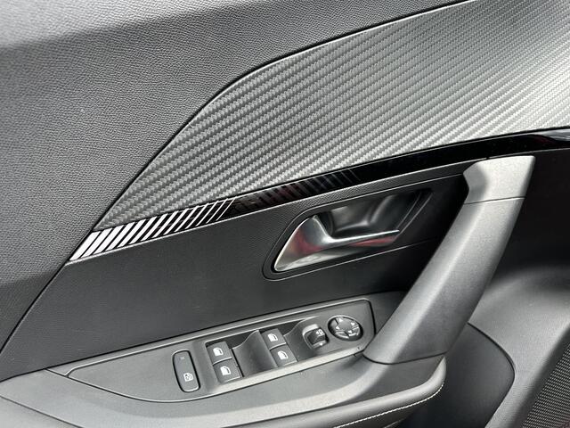 Peugeot 2008 1.2 Hybrid Automaat 145 PK Allure | ¤ 7.000 DEMO VOORDEEL | Hybride Elektrisch rijden met Automaat | Parkeercamera 360 graden | Stoelverwarming | LED Verlichting | Navigatie via Telefoon | 17" Lichtmetalen Velgen | Cruise & Climate Control | Dode Hoek Bew
