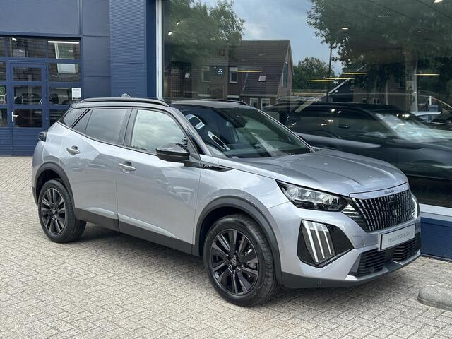 Peugeot 2008 1.2 Hybrid 145 GT ¤ 5500,- DEMO VOORDEEL | Automaat | Navigatie | 360 Graden Camera | 18 Inch Evissa | Keyless Entry | Full LED Verlichting | Zwart Dak | Dode Hoek Detectie | Cruise Control Adaptief | Climate Control | Hoge Zitpositie.