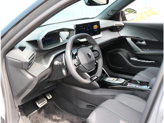 Peugeot 2008 1.2 Hybrid 136 GT