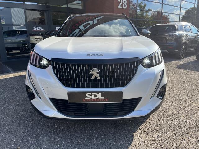 Peugeot 2008 1.2 PureTech GT-Line // SCHUIF-KANTELDAK // FULL LED // LEDER // ELEK.STOELEN+MEMORY // NAVI+CARPLAY // CAMERA // 3D COCKPIT //