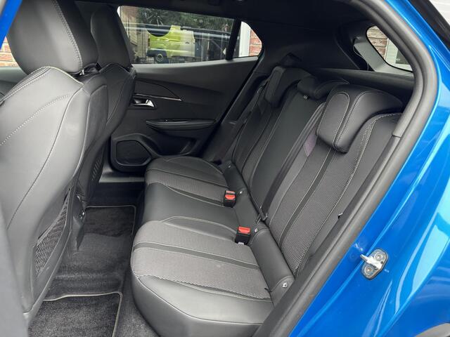 Peugeot 2008 GT 1.2 Turbo 130pk EAT8 | KEYLESS ENTRY | ADAPTIVE CRUISE | WINTERPACK | NAVI | 360° CAMERA | GRIPCONTROL | DODEHOEKBEW.