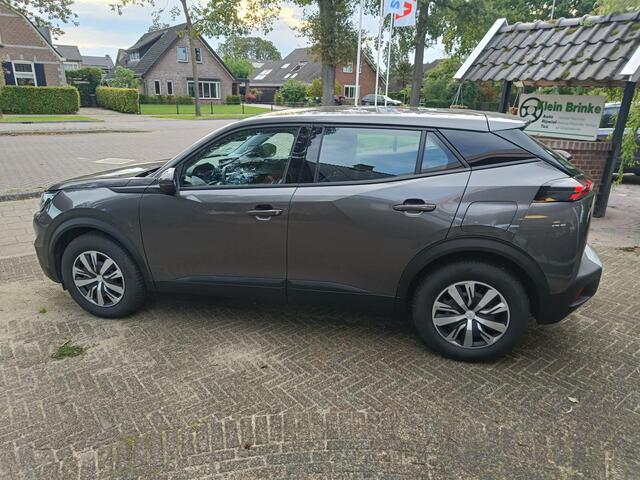 Peugeot 2008 1.2 PureTech Active //Trekhaak//1e eigenaar//4-seizoenenbanden