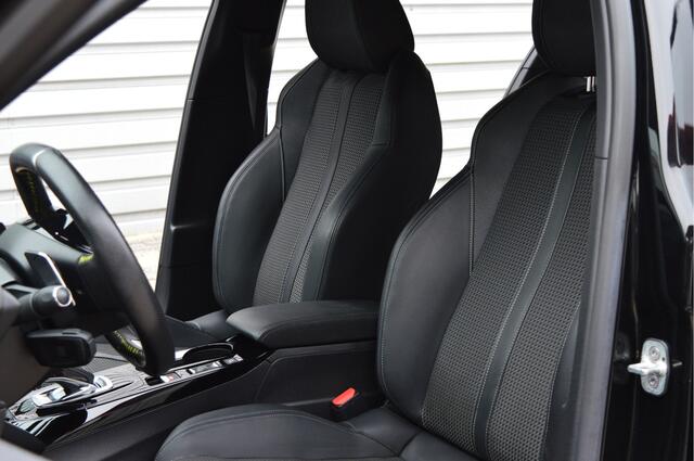 Peugeot 2008 1.2 PureTech GT-Line O.a: Clima, Navi, ACC, Camera, PDC, Rijklaar, Etc. All-in prijs!