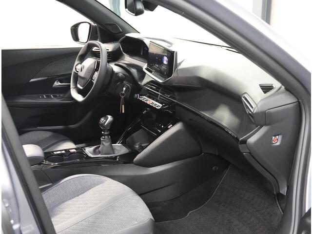 Peugeot 2008 1.2 100PK Allure | AppleCarPlay/AndroidAuto | Armsteun | Climate Control | Cruise Control | Camera | FULL LED | Navigatie | LMV | Parkeersensoren | Privacy Glass | Isofix |