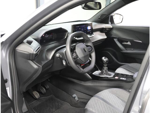 Peugeot 2008 1.2 100PK Allure | AppleCarPlay/AndroidAuto | Armsteun | Climate Control | Cruise Control | Camera | FULL LED | Navigatie | LMV | Parkeersensoren | Privacy Glass | Isofix |