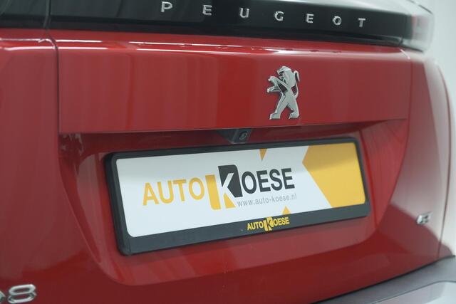 Peugeot 2008 PureTech 130 GT Pack | Panoramadak | Camera | Adaptieve Cruise Control | Stoelverwarming