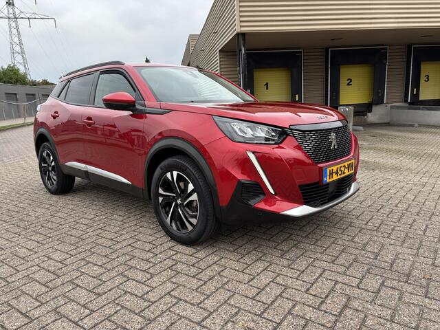 Peugeot 2008 1.2 PureTech 130pk Allure [ Apple cp,cruise,navi,camera,lmv ]