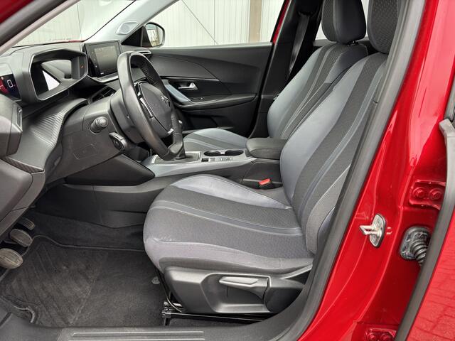 Peugeot 2008 1.2 PureTech 130pk Allure [ Apple cp,cruise,navi,camera,lmv ]