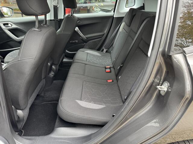 Peugeot 2008 1.2 PureTech Blue Lion AUTOMAAT-AIRCO-CRUISE