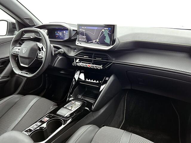 Peugeot 2008 SUV GT Hybrid 136PK Automaat | Navigatie | Achteruitrijcamera | Parkeersensoren | Sportstoelen | Full-LED Koplampen | Keyless Entry/Start | Climate Control | Adaptieve Cruise Control | 17" Lichtmetalen Velgen | Apple Carplay/Android Auto |