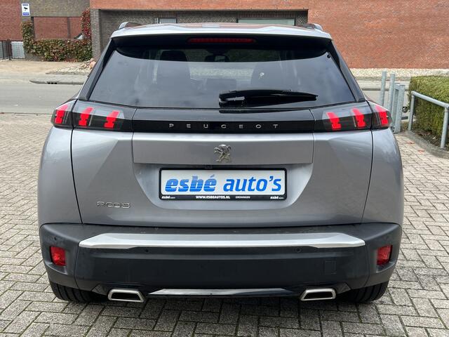 Peugeot 2008 1.2 Turbo 130 pk Automaat Allure Pack Navigatie* Carplay Keyless Camera 17 inch Velgen Stoelverwarming ACC I-Cockpit Getint Glas Distributieriem is vervangen