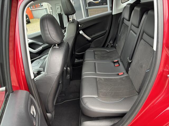 Peugeot 2008 1.2 PureTech Crossway / Trekhaak / Airco / Achterruitrijcamera / Applecarplay/Androidauto / Navi /