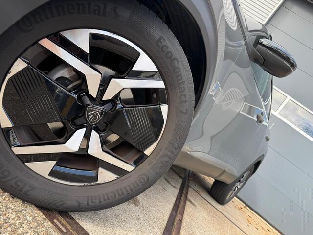 Peugeot 2008 1.2 130 Allure |Camera |Navi |Cruise