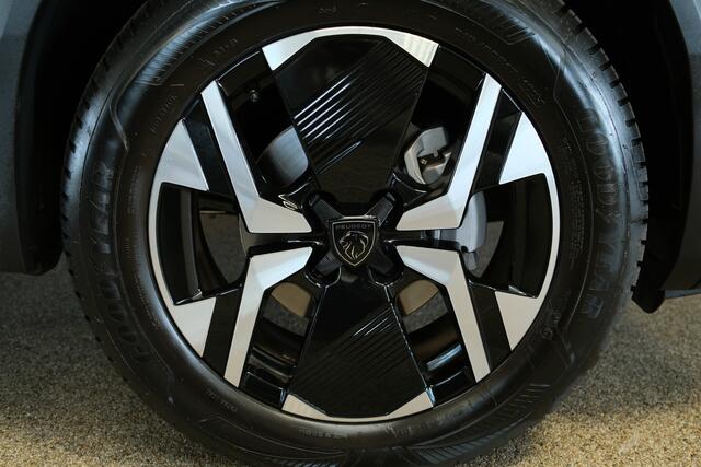 Peugeot 2008 1.2 PureTech 130 GT Camera V+A, Navi, Lane assist, Dodehoek, L/m velgen!