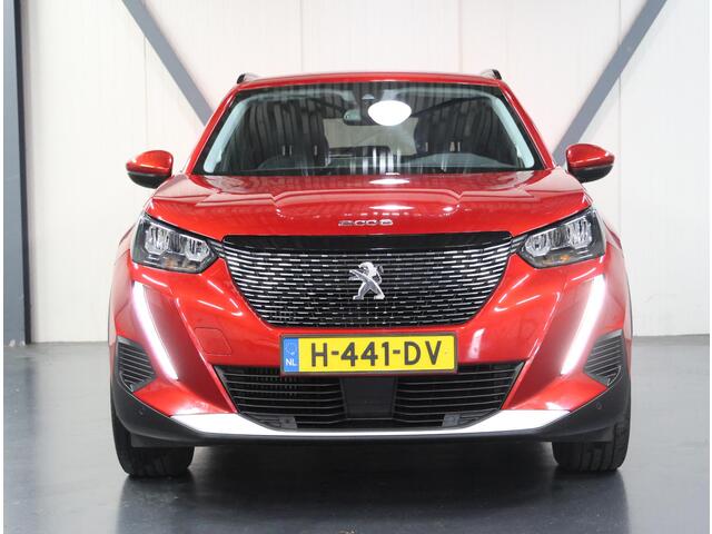 Peugeot 2008 1.2 130PK Allure | AppleCarPlay/AndroidAuto | Armsteun | Climate Control | Adaptive Cruise Control | Camera | FULL LED | Navigatie | LMV | Parkeersensoren | Privacy Glass | Isofix |