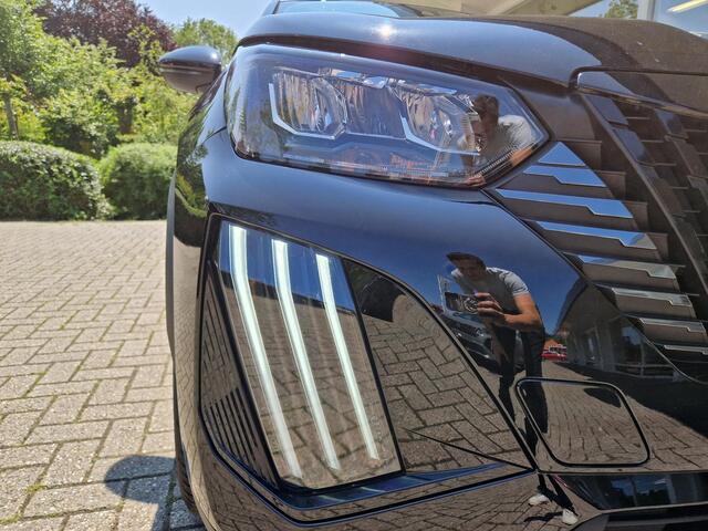 Peugeot 2008 1.2 Hybrid 136 Allure | Climate & Cruise Control | Applecarplay/Android Auto | Achteruitrijd Camera |