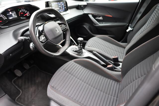 Peugeot 2008 1.2 PureTech Active Pack CAMERA STOELVERW. CARPLAY LMV PDC CRUISE DAB DEALER-ONDERHOUDEN ENZ!