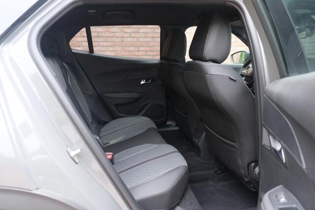 Peugeot 2008 1.2 PureTech 100pk Allure | App Connect | Climate | Cruise | DAB | PDC