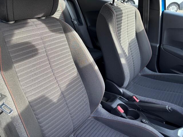 Peugeot 2008 1.2 Navigatie Apple Android PDC Camera ECC Airco Cruise