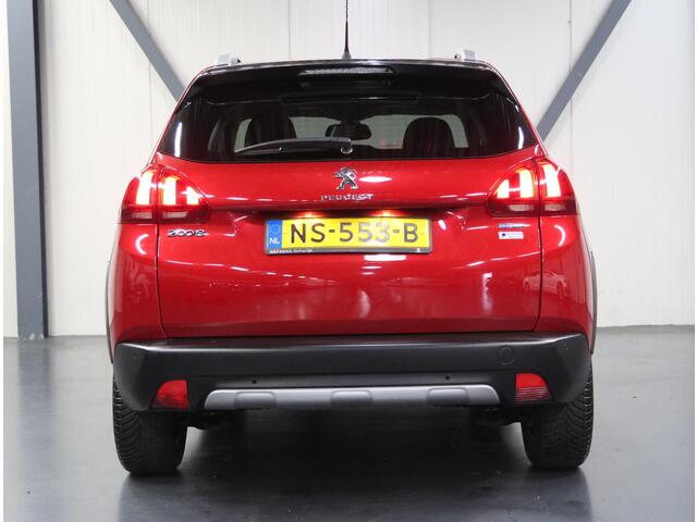 Peugeot 2008 1.2 110PK Allure | Panoramadak | AppleCarplay/Android Auto | 16"LMV | Navigatie | Cruise Control | Climate Control | Isofix | Privacy Glass |