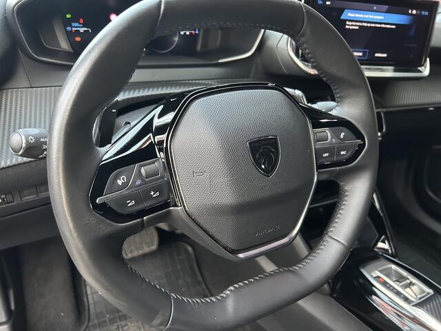 Peugeot 2008 1.2 PureTech 130 Allure // FULL LED // APPLE CARPLAY / ANDROID AUTO // KEYLESS // STOELVERWARMING // PDC V+A