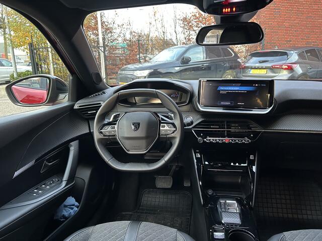 Peugeot 2008 1.2 PureTech 130 Allure // FULL LED // APPLE CARPLAY / ANDROID AUTO // KEYLESS // STOELVERWARMING // PDC V+A