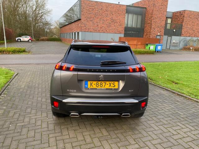 Peugeot 2008 1.2 PURETECH GT