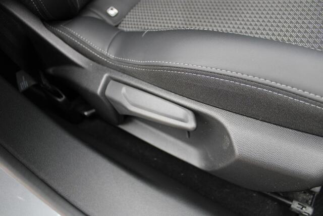 Peugeot 2008 1.2 PureTech 130pk GT Automaat Airco Navi Camera Carplay Half-leer Super mooi