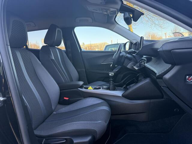 Peugeot 2008 1.2 PureTech Blue Lease Allure 1e Eigenaar,Camera,Navi,Clima,Cruise,Halfleder,6 Bak,Pdc V+A,Lm velgen,Apk tot 11-2026