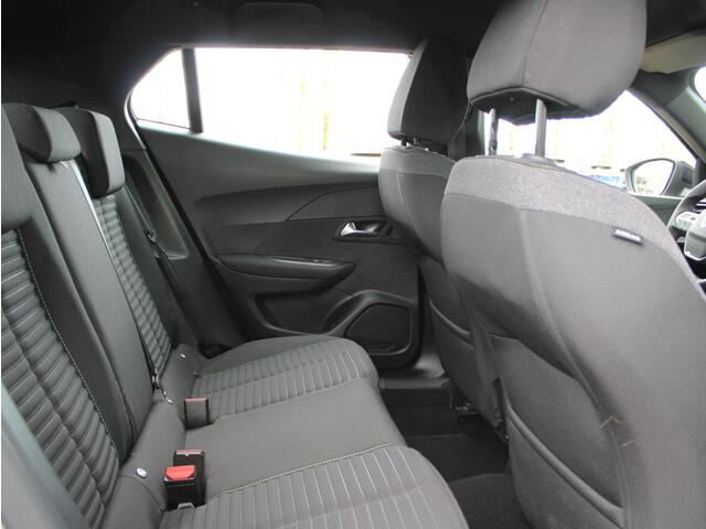 Peugeot 2008 1.2 PureTech 100 Active | Navi / Camera / Climate