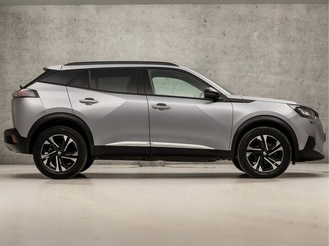 Peugeot 2008 1.2 PureTech Allure Sport Automaat (APPLE CARPLAY, NAVIGATIE, CLIMATE, 360 CAMERA, LEDER, SPORTSTOELEN, GETINT GLAS, ZWART HEMEL, CRUISE, NIEUWSTAAT)
