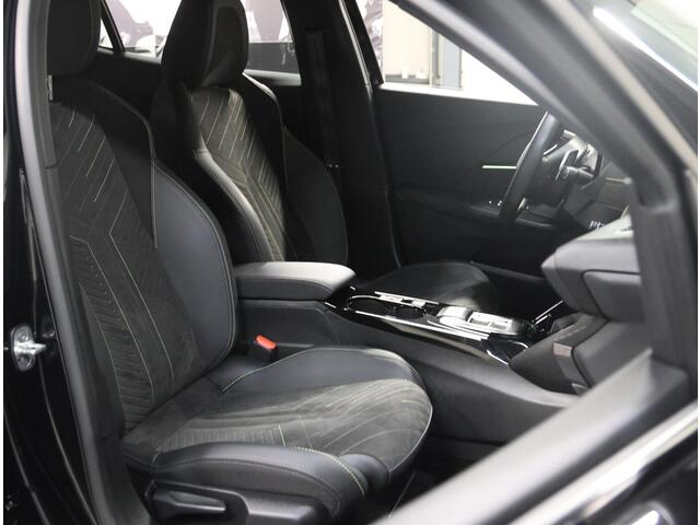 Peugeot 2008 1.2 130PK GT | 1ste eigenaar | AppleCarplay/Android Auto | Alcantara/LEER | 17"LMV | 360'Camera | AUTOMAAT | Keyless | Adaptive Cruise Control | Climate Control | Camera | FULL LED | Sfeerverlichting | Isofix | Privacy Glass |