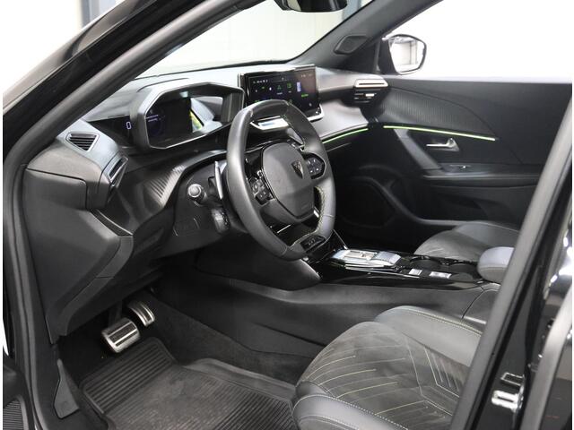 Peugeot 2008 1.2 130PK GT | 1ste eigenaar | AppleCarplay/Android Auto | Alcantara/LEER | 17"LMV | 360'Camera | AUTOMAAT | Keyless | Adaptive Cruise Control | Climate Control | Camera | FULL LED | Sfeerverlichting | Isofix | Privacy Glass |
