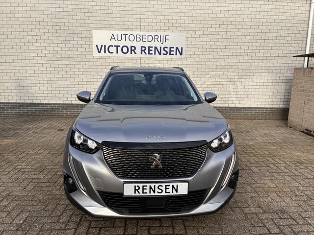 Peugeot 2008 Allure, navi, camera,pdc 1.2 PureTech Allure