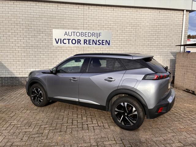 Peugeot 2008 Allure, navi, camera,pdc 1.2 PureTech Allure