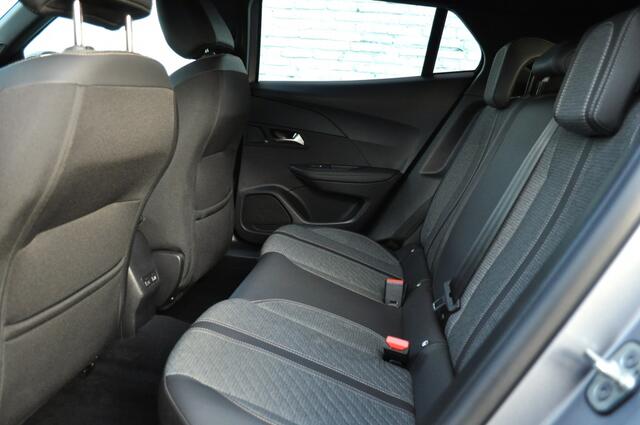 Peugeot 2008 1.2 All Pck Aut navi rondomz cam dodeh sens