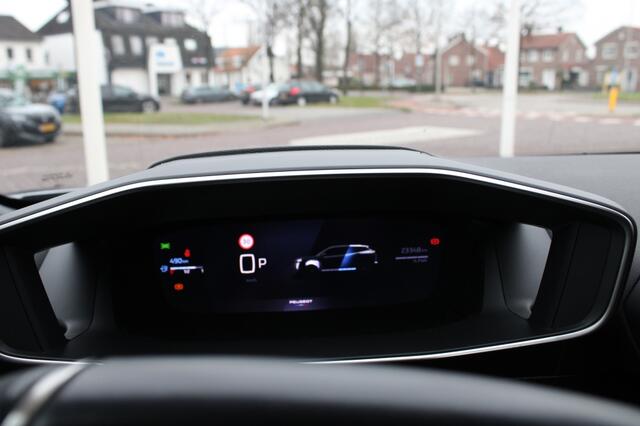 Peugeot 2008 1.2 Hybrid 136 GT