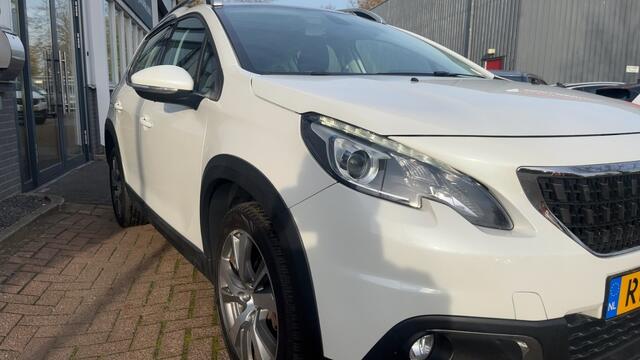 Peugeot 2008 1.2 PureTech Allure
